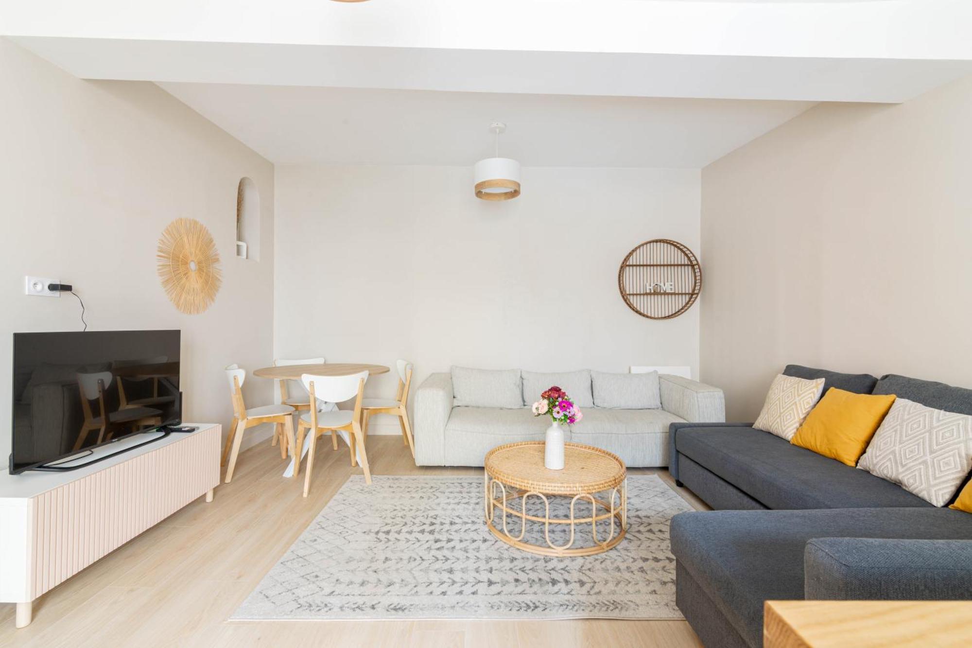 Luxurious 1 Bedroom Quartier De La Bastille Free Netflix باريس المظهر الخارجي الصورة